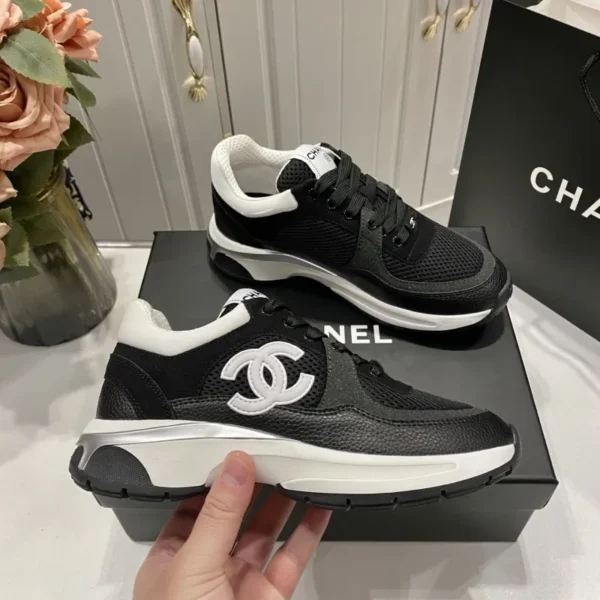 Chanel CC Logo Casual Sneakers