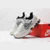 Nike Zoom Vomero 5 jogging sneakers - No.11