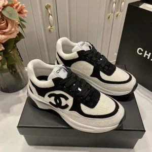 Chanel CC Logo Casual Sneakers in White with Pattern