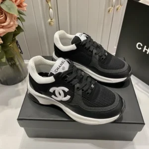 Chanel CC Logo Casual Sneakers in Black