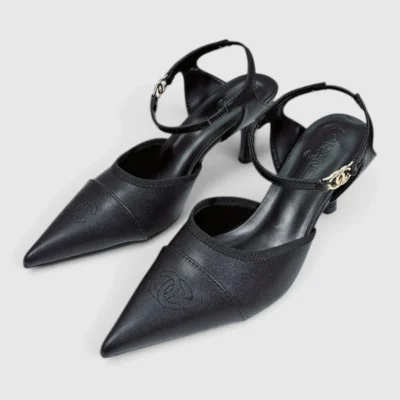 Chanel Two-Tone Pointed Toe 8.5cm Pumps